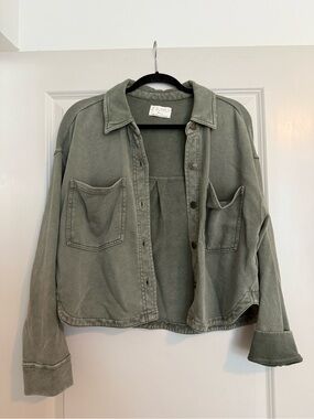 ALL DAY CROPPED KNIT GREEN JACKET